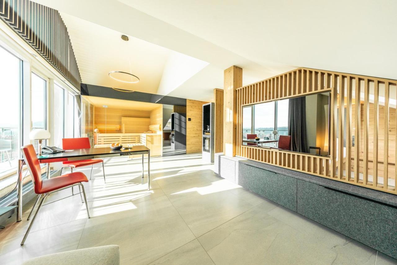 Suite with Sauna,1574687477:JPEG